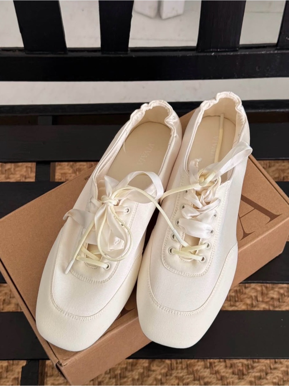 Women's Cream Satin-Lace Casual Sneakers